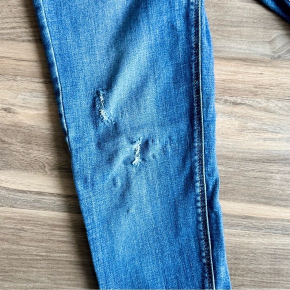 ASOS Stradivarius Regular High Waist Distressed Medium Wash Skinny Jeans Size 6 - Picture 8 of 12